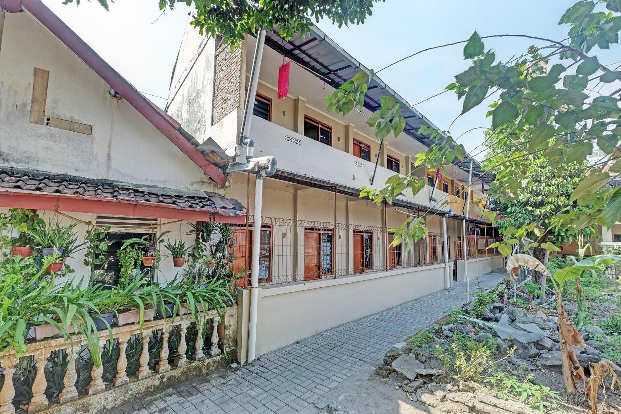 Spot On 92934 Nusantara Syariah Yogyakarta Luaran gambar